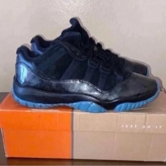 Jordan 11 Low (Gamma Blue custom) - Picture 1 of 8